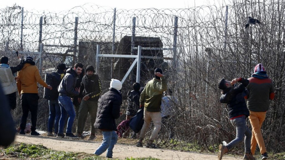 Migranti na řecko-turecké hranici